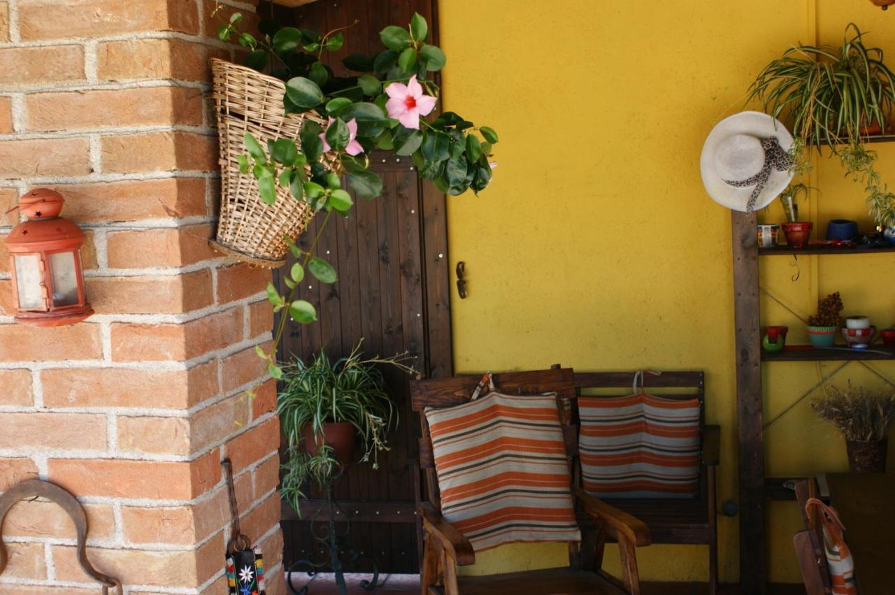 B&B Fox'S Hill Urbania Bagian luar foto
